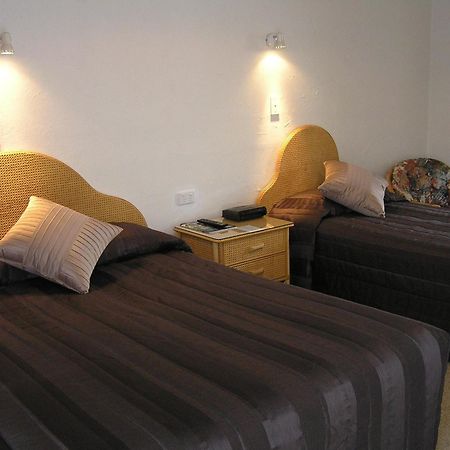 Coachman Motel ไตฮาปิ ห้อง รูปภาพ