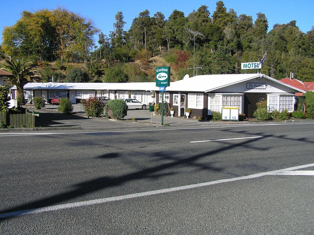 Coachman Motel ไตฮาปิ ภายนอก รูปภาพ