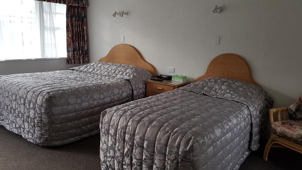 Coachman Motel ไตฮาปิ ภายนอก รูปภาพ