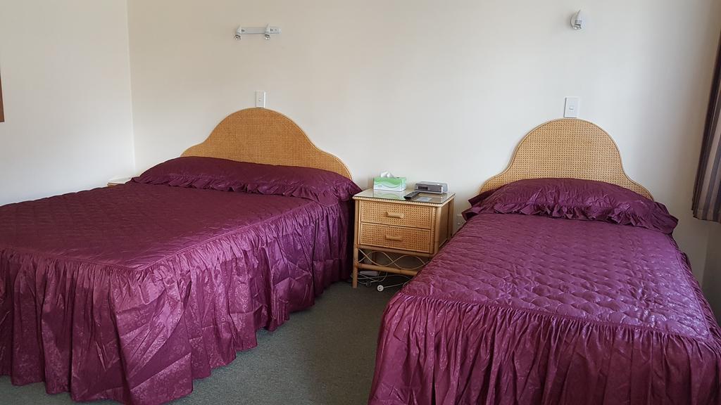 Coachman Motel ไตฮาปิ ภายนอก รูปภาพ